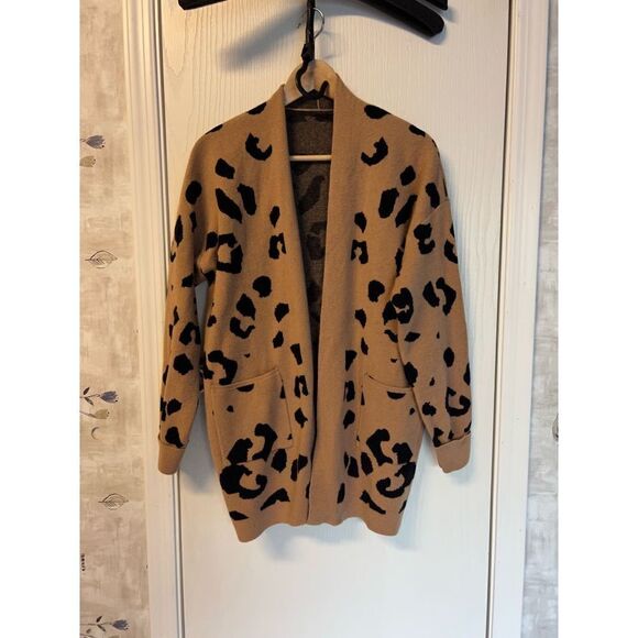 Cardigan   - Picture 1 of 3